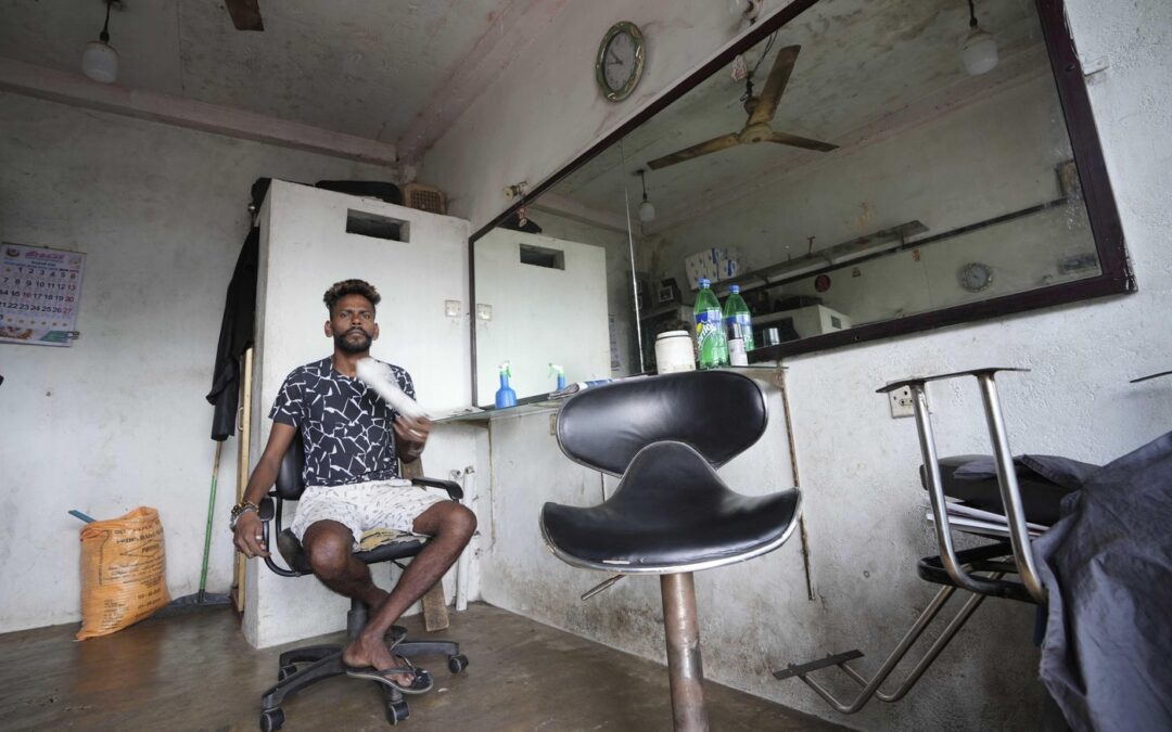 Higher oil prices push Sri Lanka into deeper economic crisis