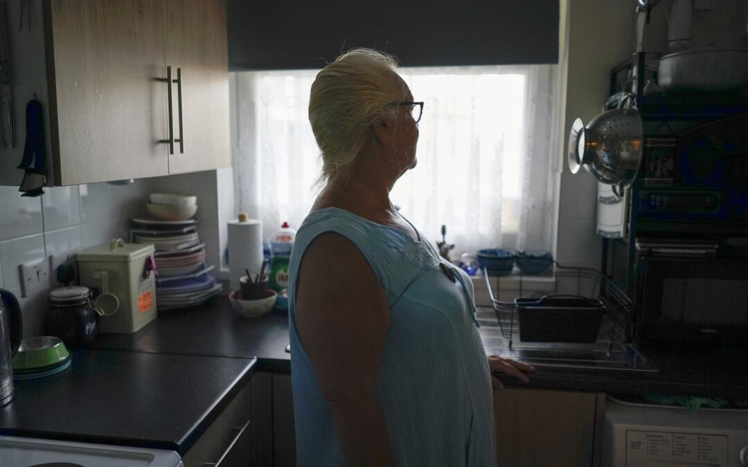 UK to cap energy prices, end fracking ban to ease crisis