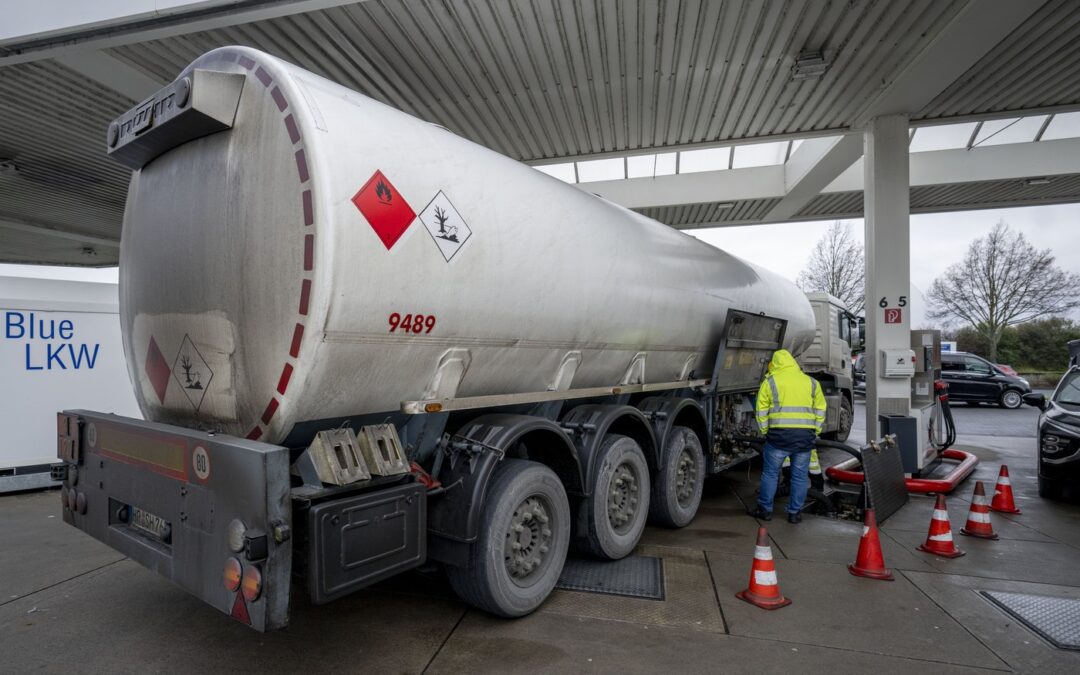 Ukraine war shook up markets, but much stays the same for Canadian oil and gas