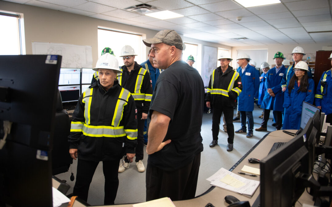 Energy minister tours CO2-enhanced oil recovery facility, keeping an eye to possibly more CO2-EOR in the future