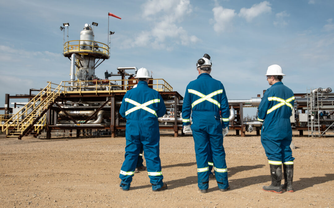 Cenovus, Suncor aim for production boosts next year without big spending increases